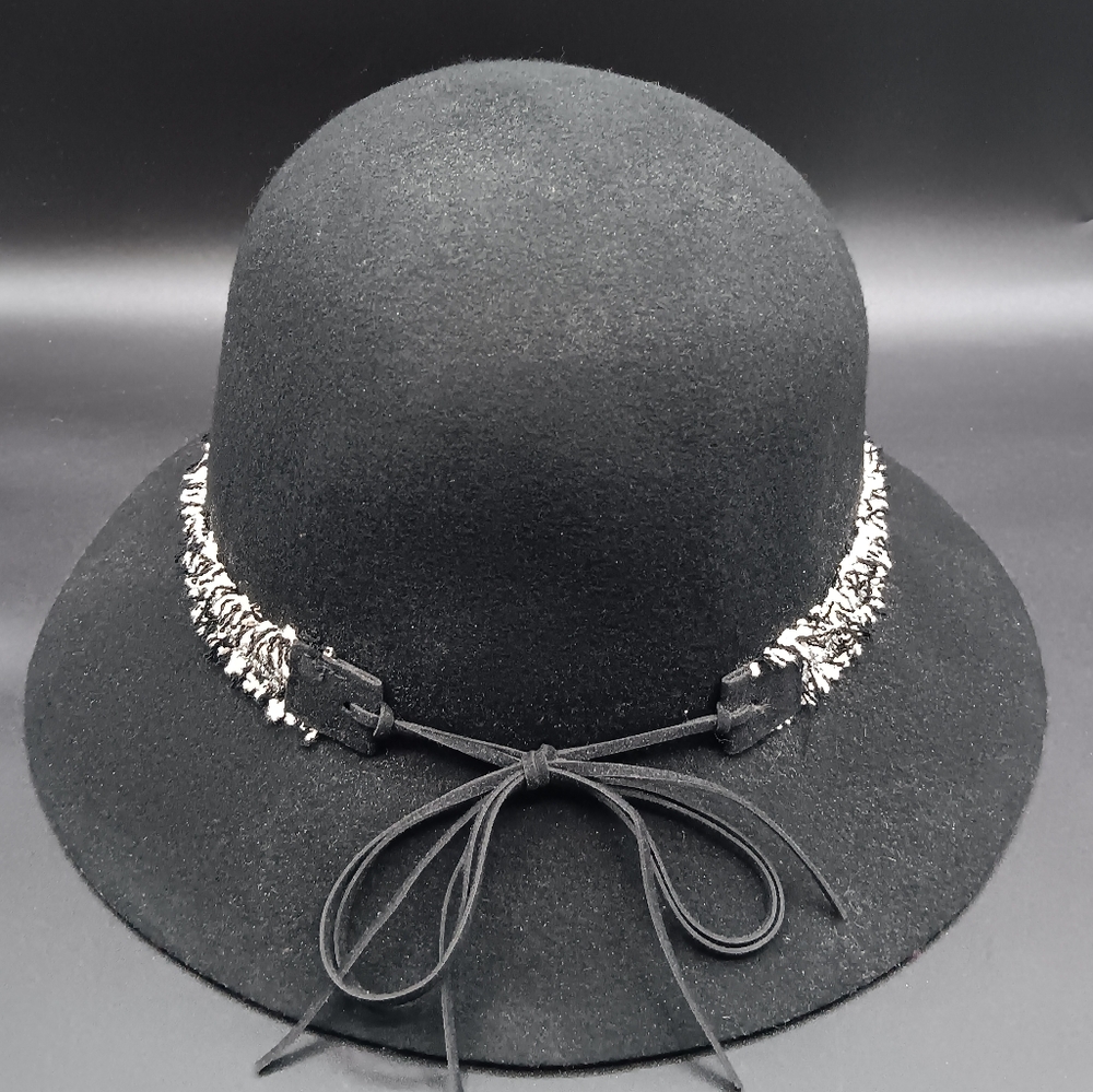 NINE WEST Ajustable Women's hat NWT black